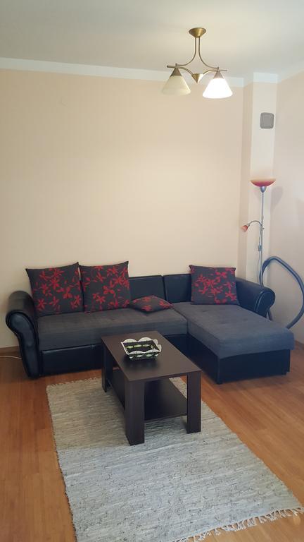 Roman Gardens Studio Apartment Risan Exterior foto